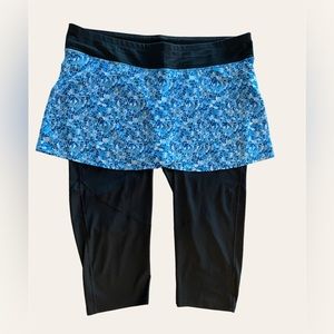 SkirtSports Blue Mosaic Hover Capri Skort